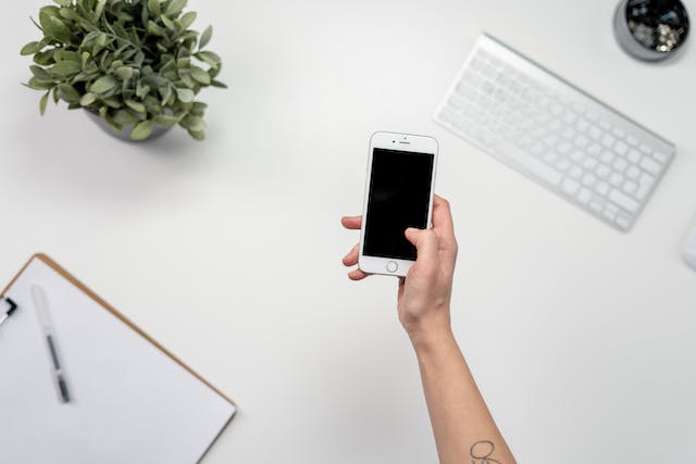 灵活用工代发工资：新就业形态下的高效合规解决方案